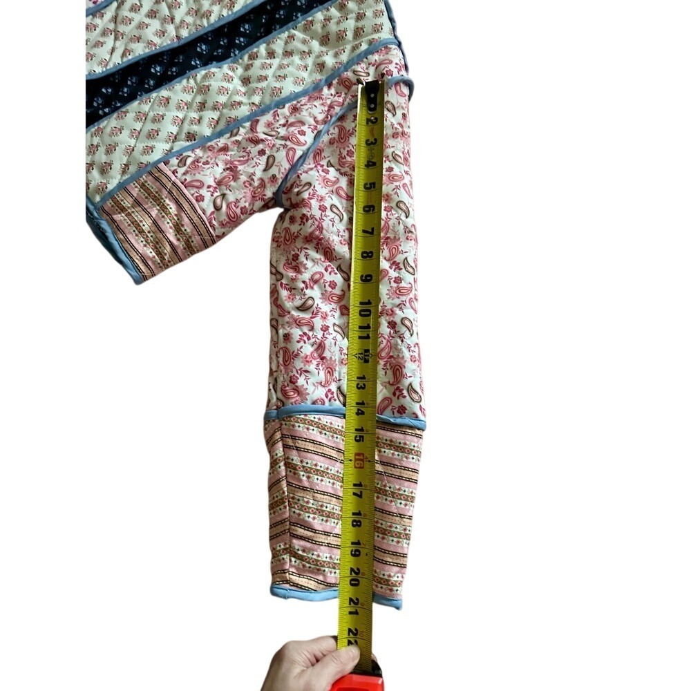 Stylish Women's Quilted Jacket - Picture 6 of 6